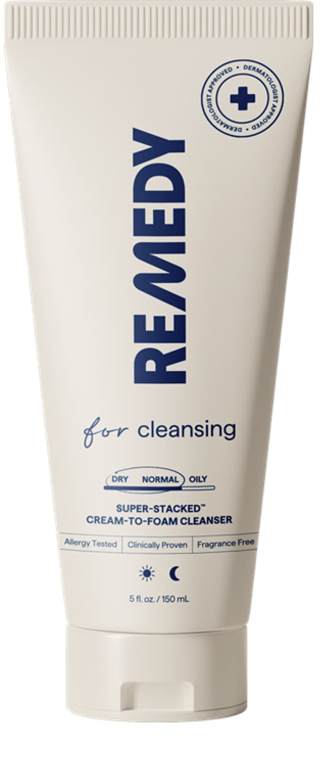 RICH CREAM-TO-FOAM CLEANSER WITH CERAMIDES Image